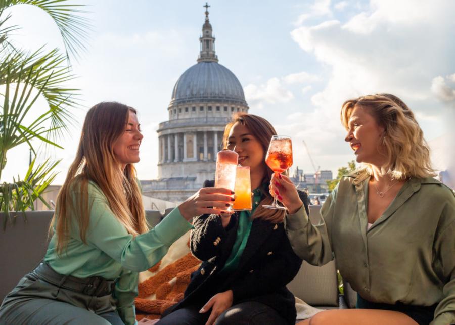 Madison's Rooftop Bar overlooking St Paul's Cathedral